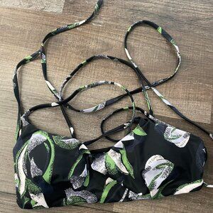RVCA Size XS bathing suit top
